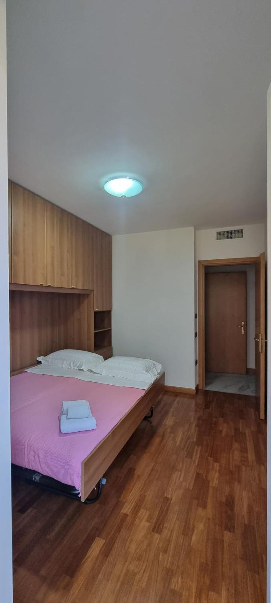 Appartamento Laura 加尔达湖滨 外观 照片